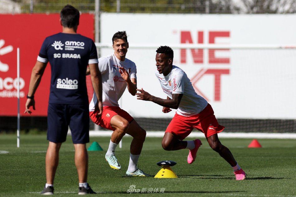 甚至在几次 甚至在几次