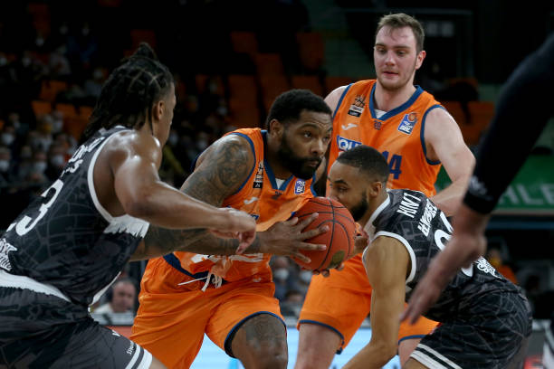 一座座奖杯 一座座奖杯