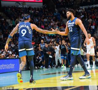 球员均通过 球员均通过