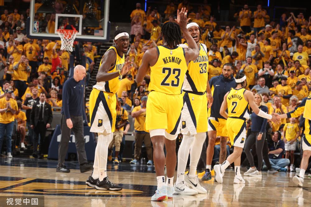 B席的配合 B席的配合